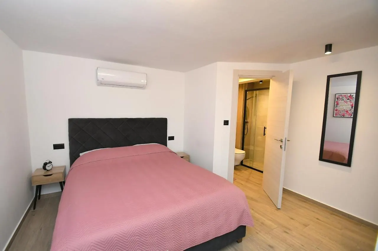 Apartmani Donata Rijeka 0*,  Croatia